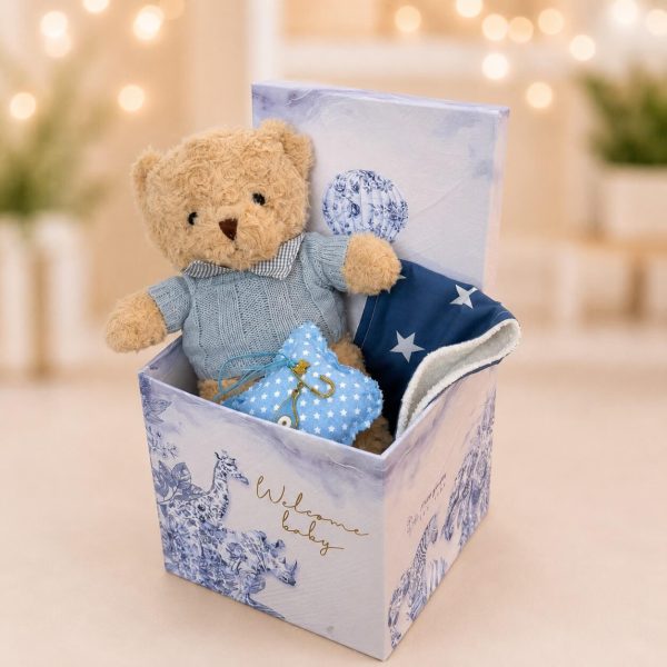 Blue Wishes Welcome Box Blue Wishes Welcome Box με λούτρινο αρκουδάκι, λαβέτα και φυλαχτό με γαλάζιο ματάκι για νεογέννητο αγόρι από το Fresh Garden